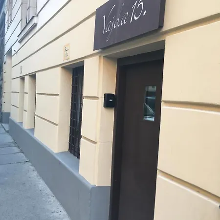 Vajda 15 Kapselhotell