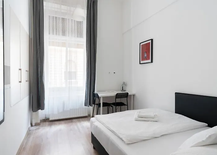 Vajda 15 Capsulehotel Boedapest